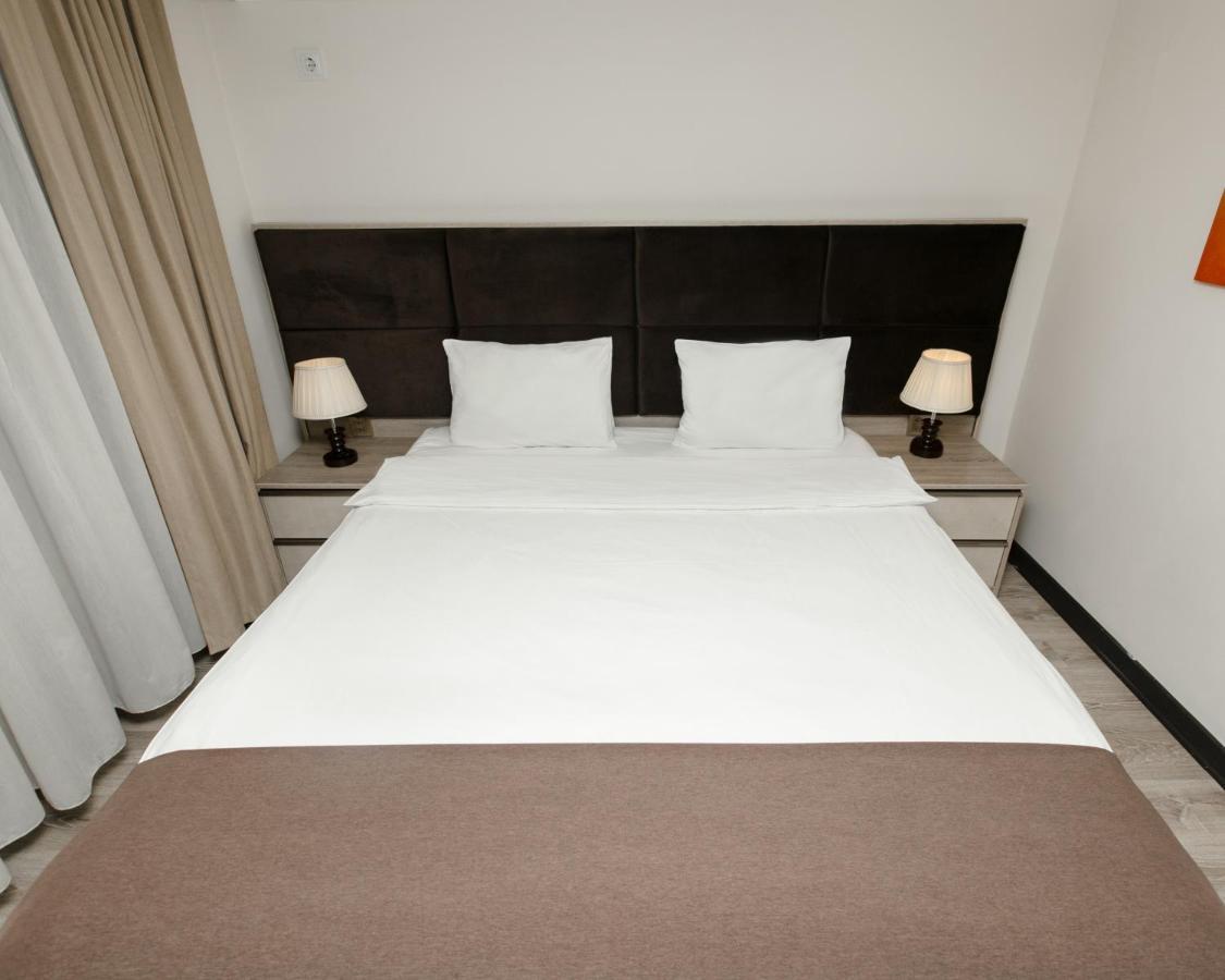 Deluxe City Hotel บากู ภายนอก รูปภาพ